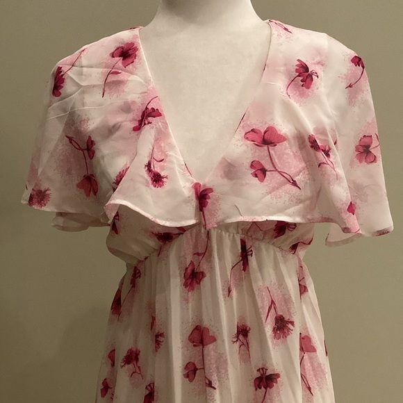 ASOS Maternity Angel Cape Floral Dress - Picture 3 of 16